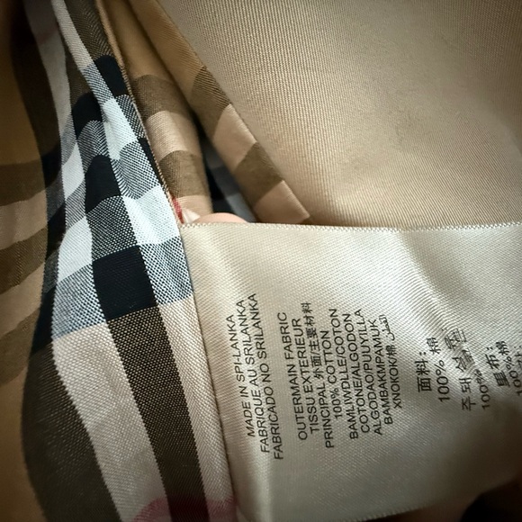 Burberry Beige Check Lined Coat - Picture 7 of 11